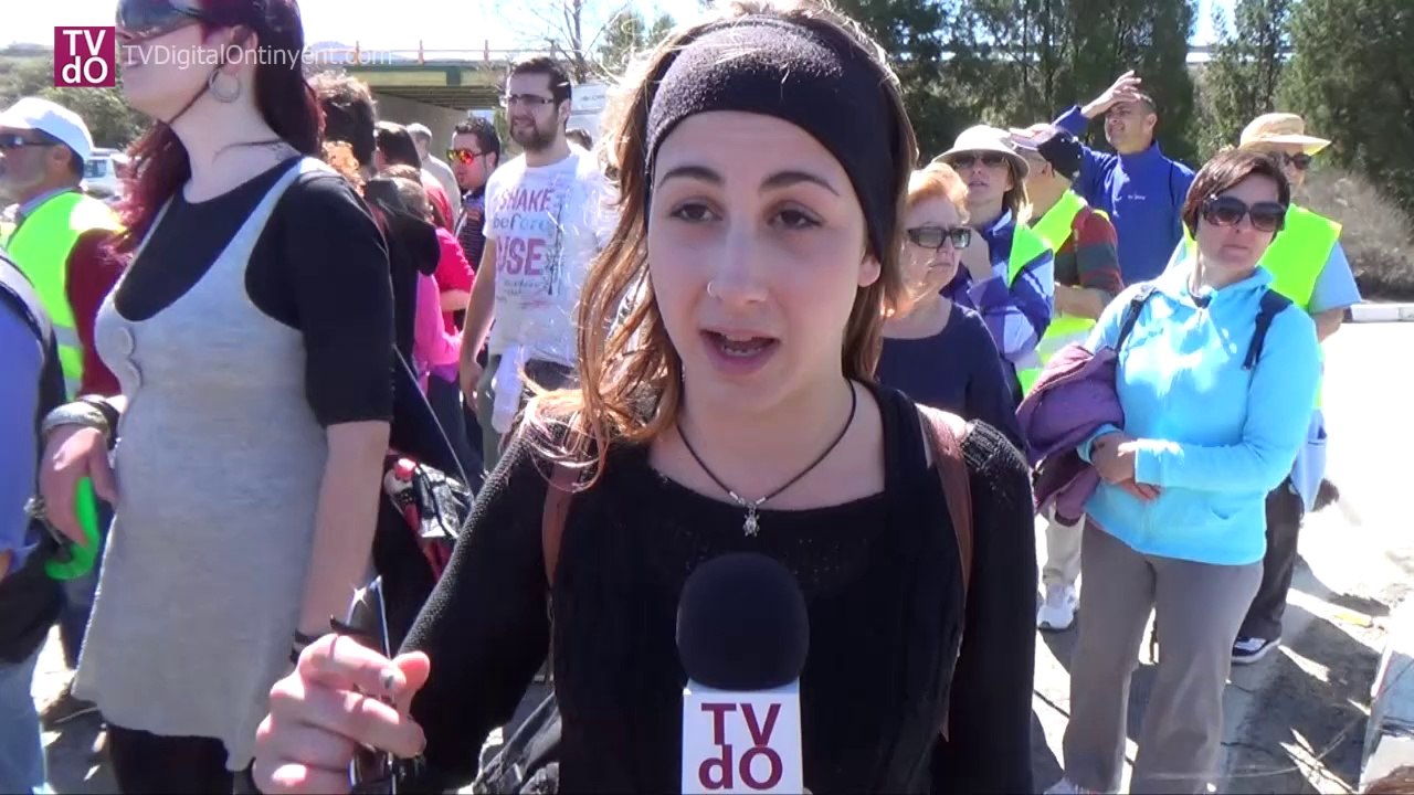 Més de 1000 persones es manifesten contra la planta de residus animals de la Pobla del Duc