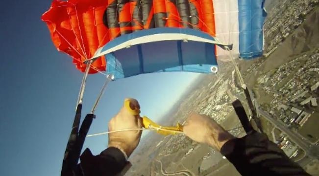 Insane toggle tie up from Efrain Vega De Varona Rubiks Malfunction - Skydiving