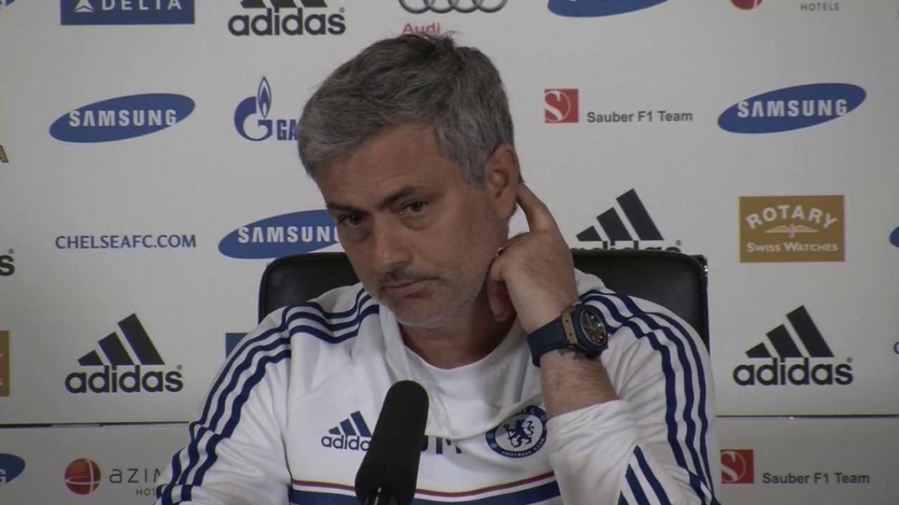 Mou: "PSG su Oscar e Hazard? Per 300 milioni si può fare"