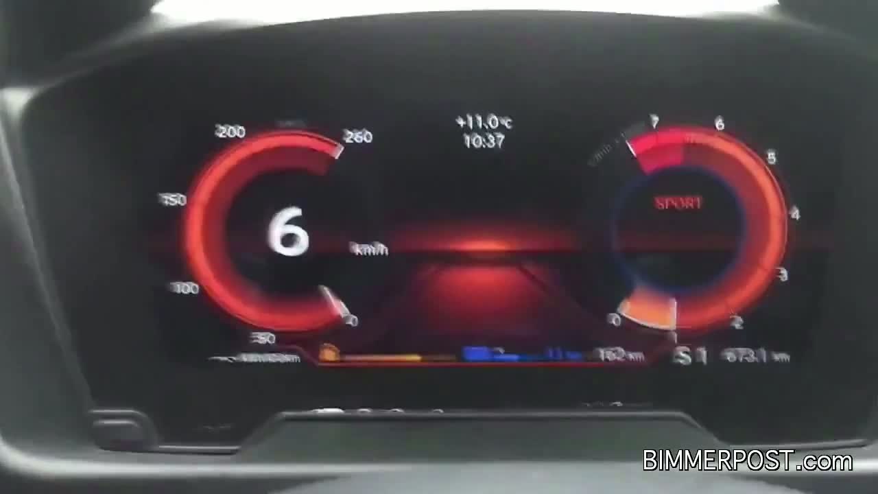 Le 3 cylindres de la BMW i8 chante comme un V8