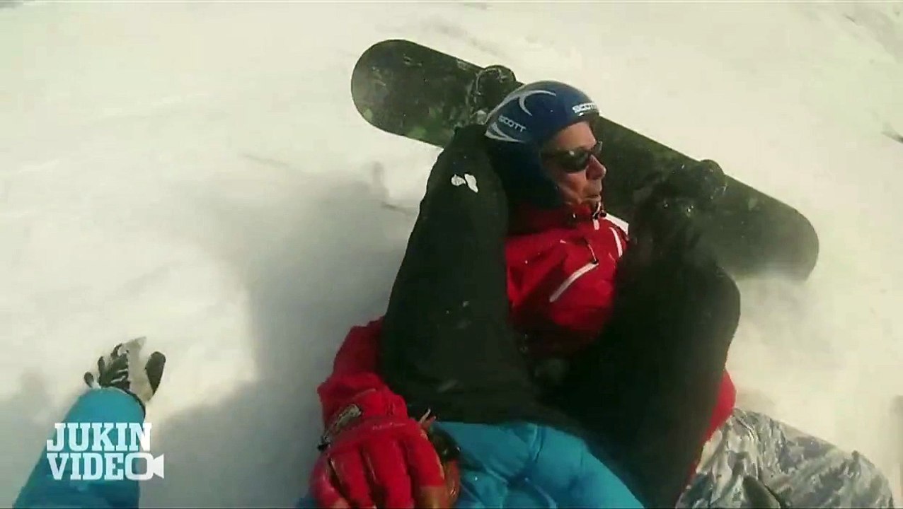 Snowboarder Leg Lock | Skier Gets Dragged Downhill