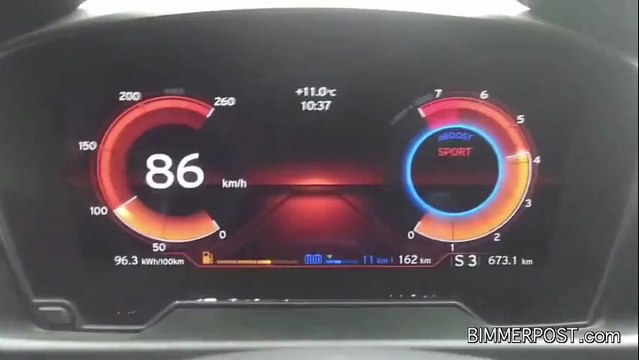 Le 3 cylindres de la BMW i8 chante comme un V8