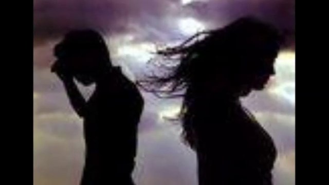 AHMET EMRE BORAN ERKAN ACAR YA SEV YA GİDERİM