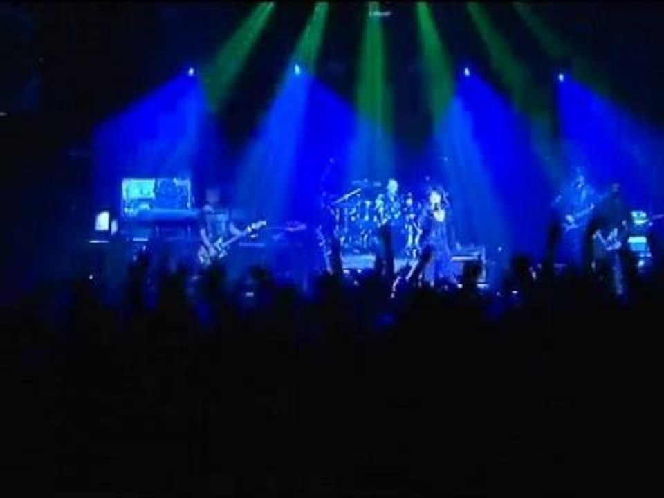 Indochine régale ses fans à la Cigale lors d'un concert émouvant - 29/03