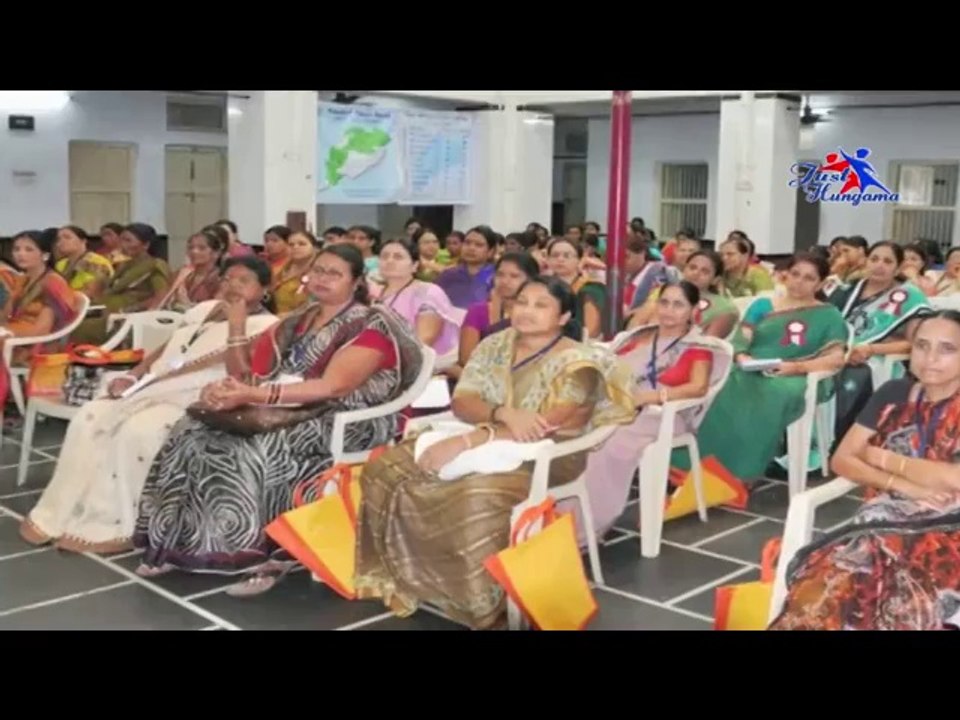 RaginiMMS2 Sounds Like Porn | Mahila Jagreeti Smeeti | Sunny Leony | Bollywood Hot News | Just Hungama | Ragini MMS 2 |