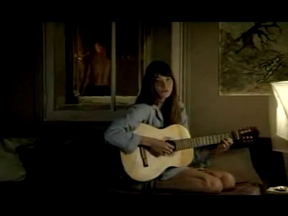 Carla Bruni - Quelqu'un m'a dit