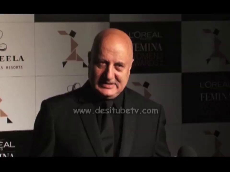 Anupam Kher got emotional on the question of women respect during L'Oreal Paris Femina Women Awards 2014