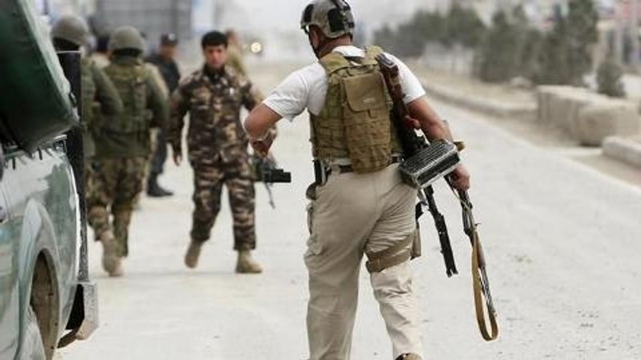 Gunmen attack Afghan election commission