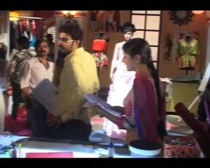 Sapne Suhane Ladakpan Ke Rachna Kabir at work