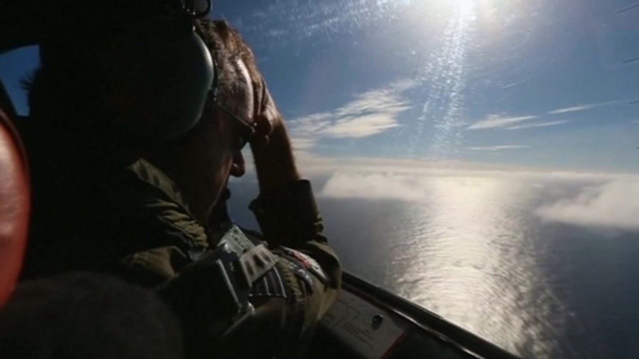 Objects spotted in missing plane search