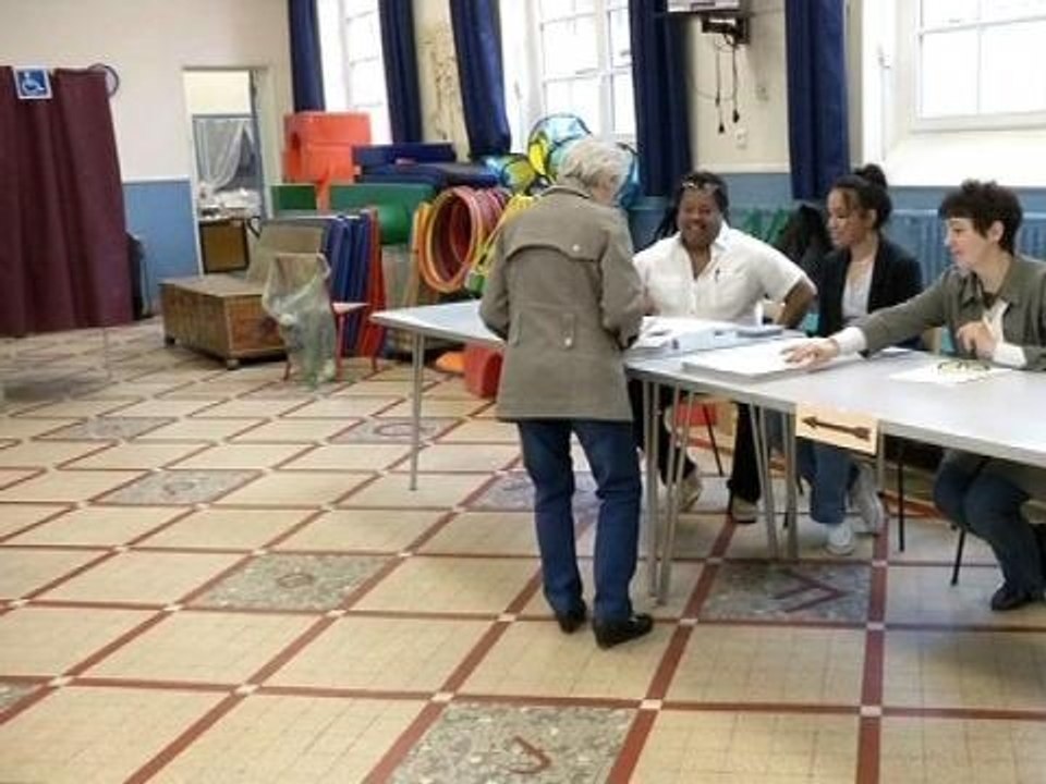 Municipales: le changement d'heure a-t-il perturbé le scrutin? - 30/03