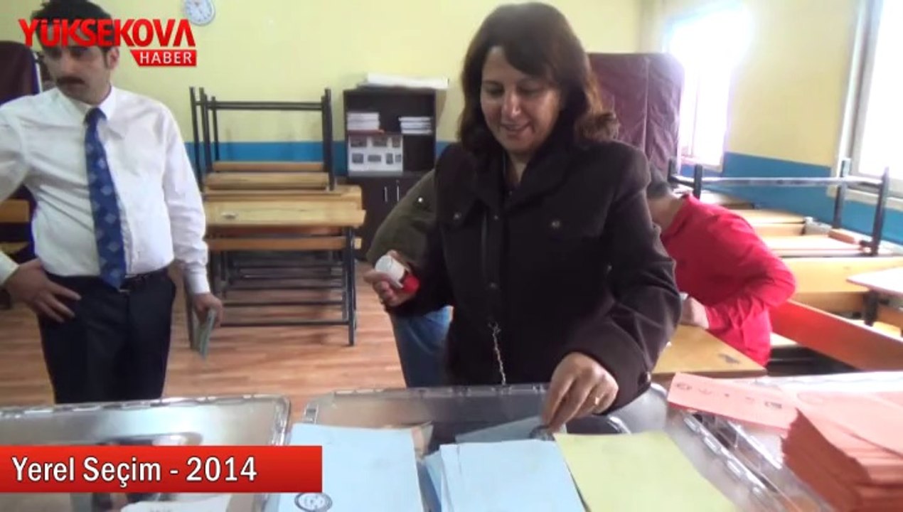 Yüksekova da Oy verme işlemi başladı 2014