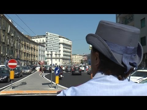 Napoli - Inquinamento, il Comune vara il piano anti smog (29.03.14)