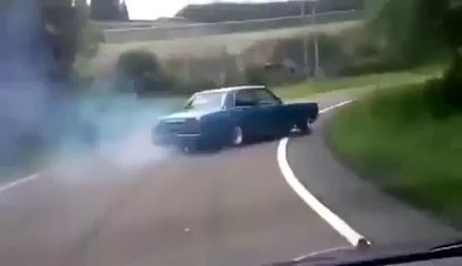 Se planter en voiture mais avec du style.. DRIFT!!!!