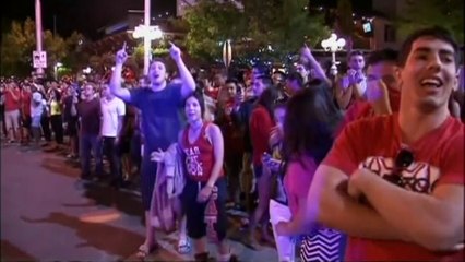 Students riot in Arizona: Violent clashes with police