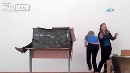 ADAM KESMENİN BU KADARI DA OLMAZ :) :)