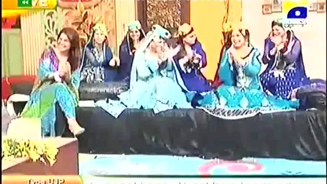 Kiran Khan's Disgusting Vulgar Talk in A Morning Show , Shame Shame