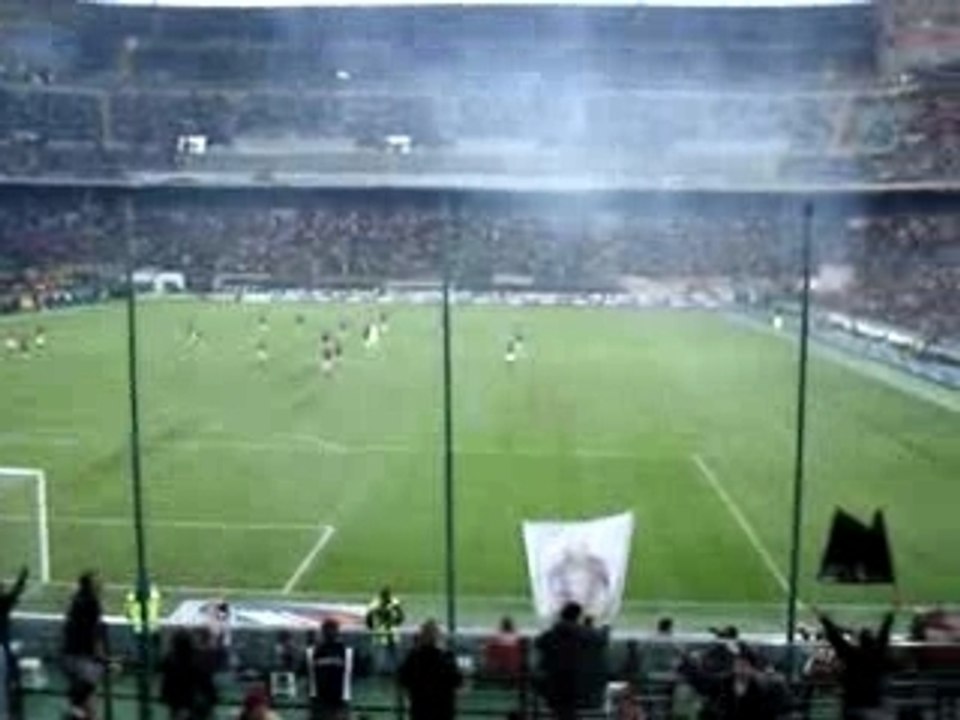 JOIE DES MILANAIS A SAN SIRO