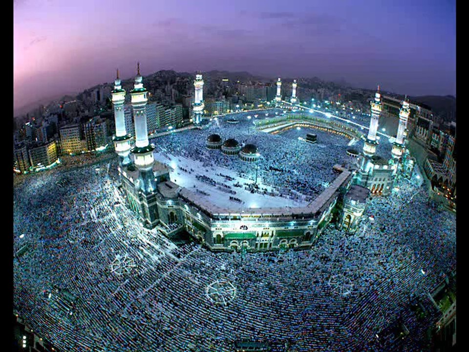 ÇOK GÜZEL İLAHİ BURAM BURAM HASRET KOKAR MEDİNEYE