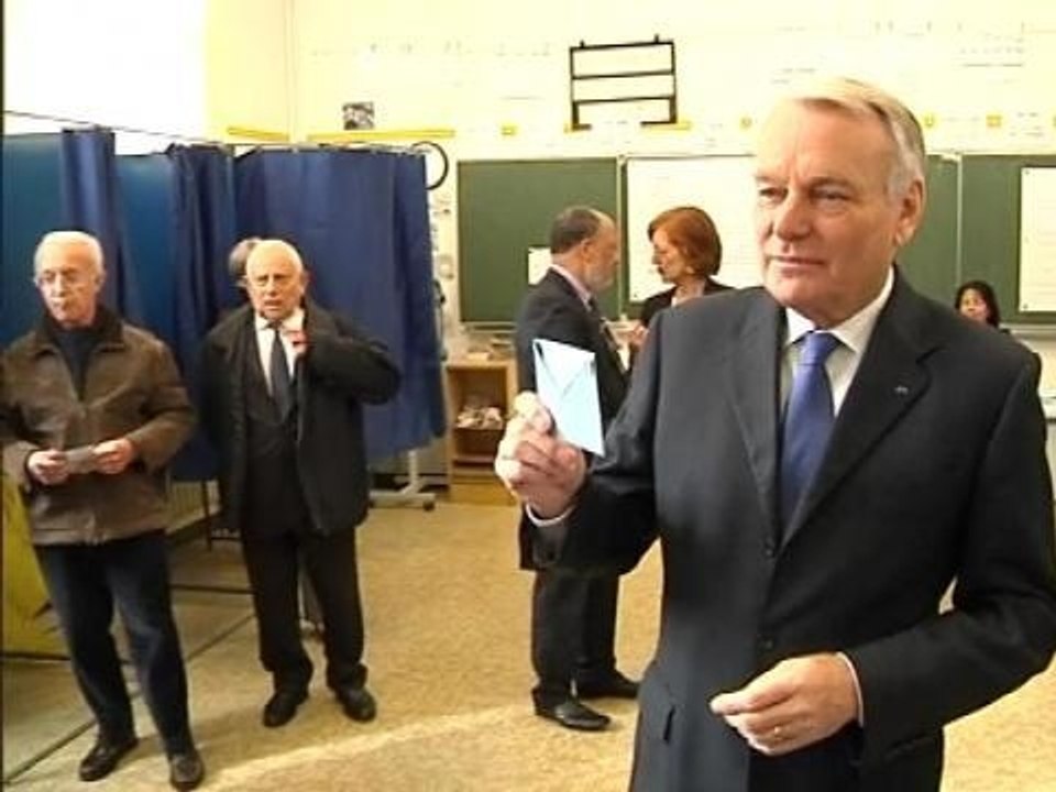 ZAPPING - Les images fortes de la journée de vote - 30/03