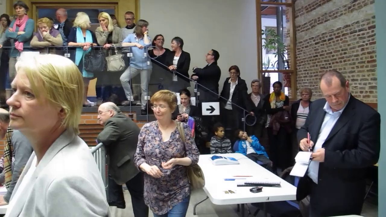 Municipales à Lezennes : le bureau de la mairie affichait complet au moment du dépouillement.