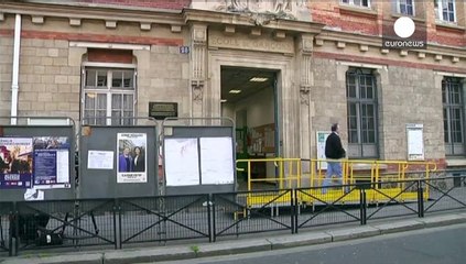 Municipales françaises : victoire de la droite, désaveu pour Hollande