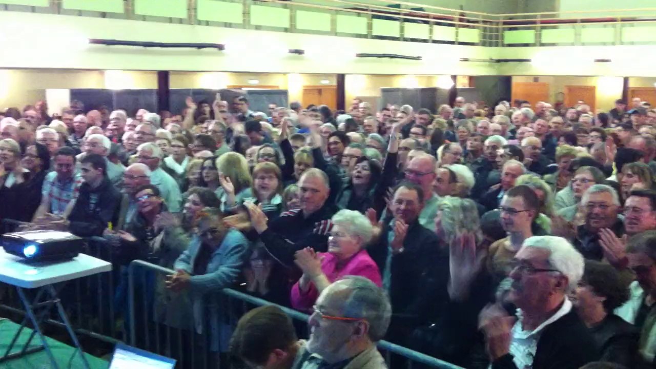 Bernard Baudoux réélu à Aulnoye-Aymeries: l'ovation du public