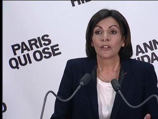 Anne Hidalgo: "Je suis la première femme maire de Paris" - 30/03