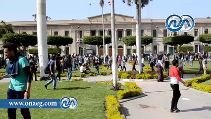 شاهد .. قوات الأمن تطلق قنابل الغاز داخل جامعة القاهرة