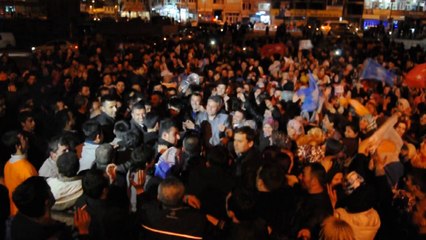 BOYABAT'TA AK PARTİ ZAFERİNİ KUTLADI