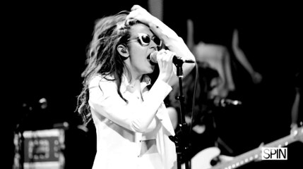 Charli XCX Performs "What I Like"