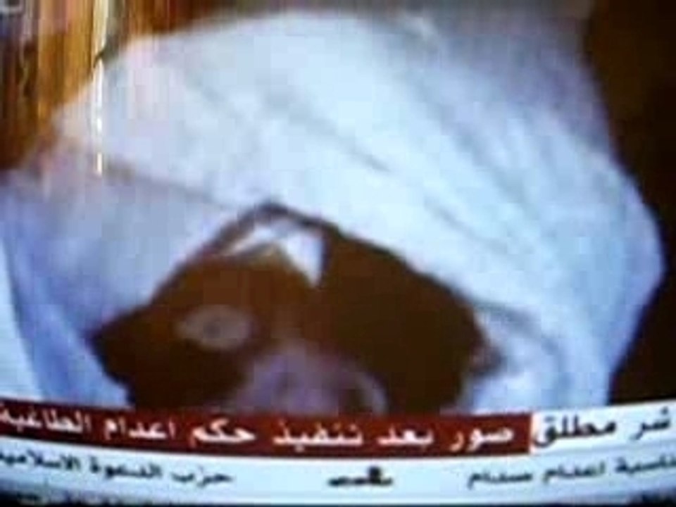 Saddam Hussein dead body