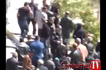 'Bize neden oy vermediniz' kavgasında kan aktı