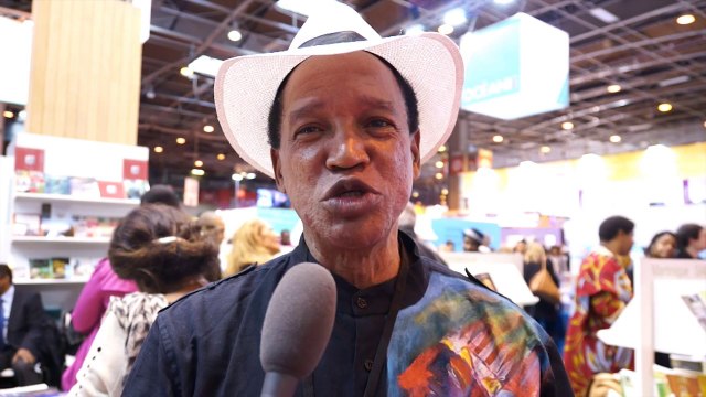 Rencontre avec Benzo le conteur, au Salon du livre de Paris avec le ministère des Outre-mer