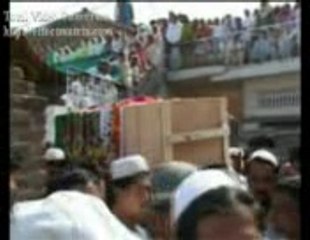 Tere Shaheed ka Shahi Juloos Aata hai - Tribute to Pakistan Army