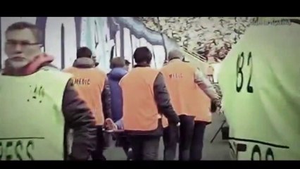 Jogador de futebol salva o colega