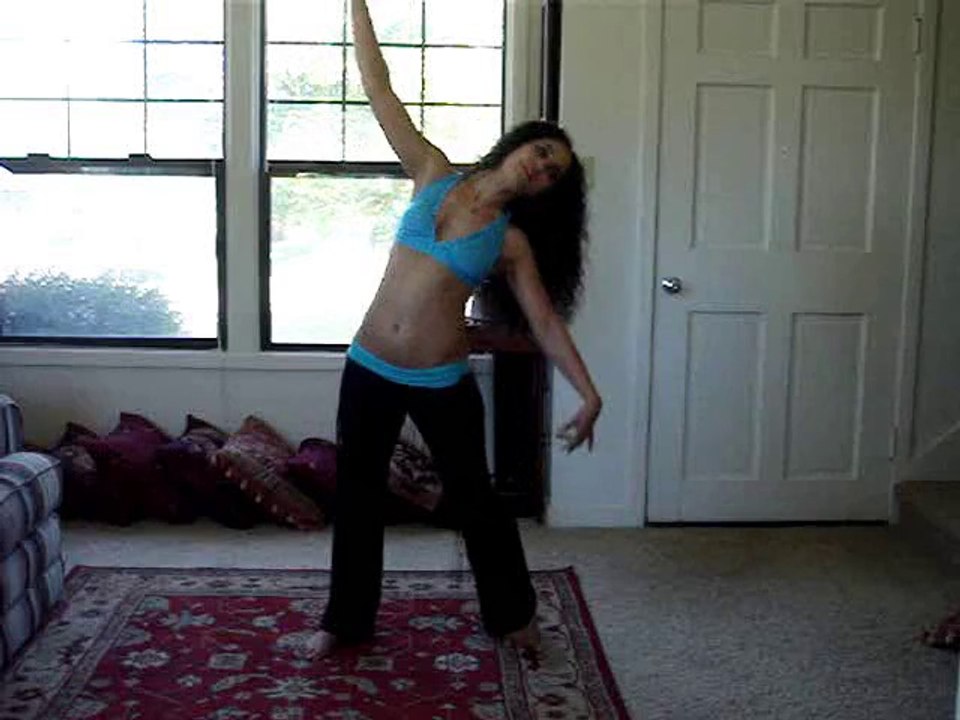 Learn to belly dance:: how to do the one leg Egyptian shimmy