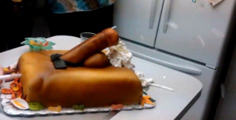 C'est la gâteau d'anniversaire le moins élégant de tous les temps !