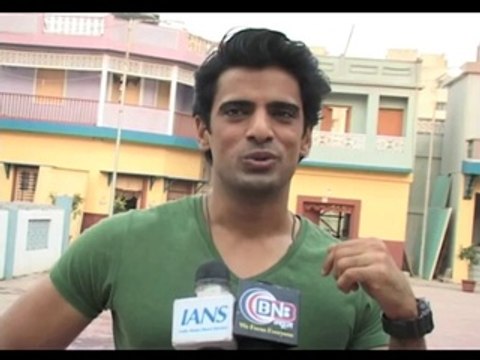 Doli Armaano Ki Samrat meets astrologer