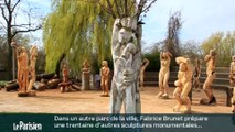 Il sculpte les arbres à la tronçonneuse façon samouraï