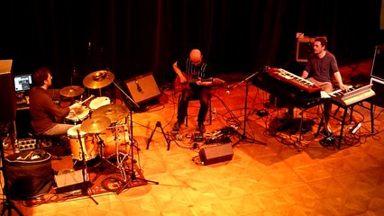 Shampoo Meuchiine en concert aux Samedis du Jazz (extrait 1)