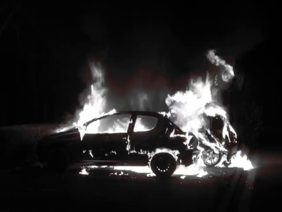 Deux voitures en feu à Vitry-le-François