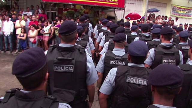Rio: la police reprend les favelas de Maré, fief du narcotrafic