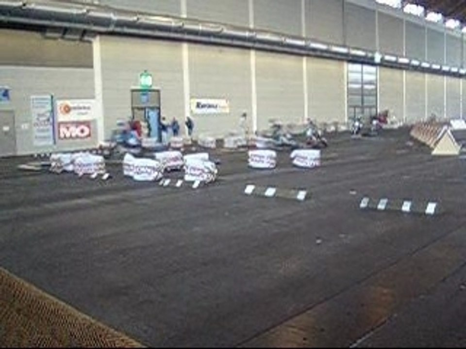 supermoto race crash yamaha no r1 gsxr