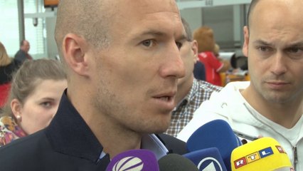 Lahm y Robben: "Atentos al United"
