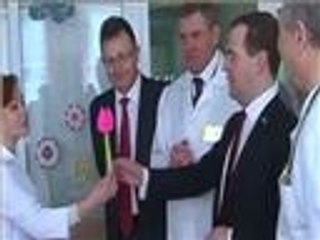 مدفيدف يزور القرم وأوكرانيا تحتج