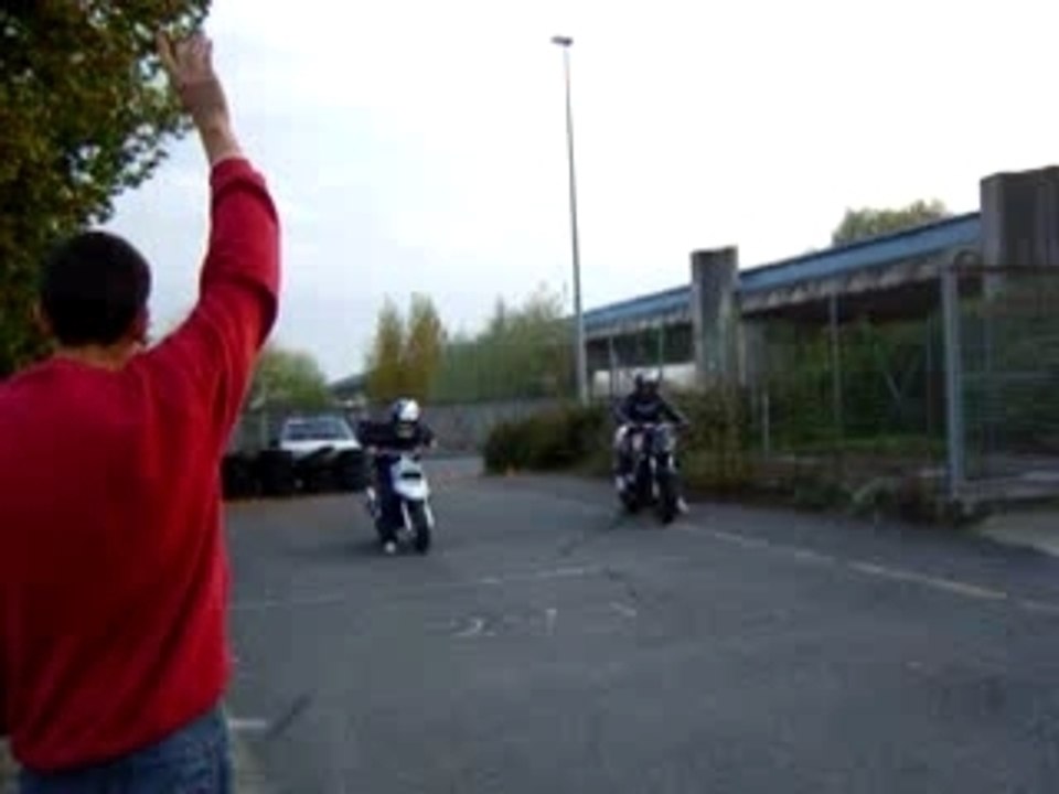 600CBR vs Booster 3-me