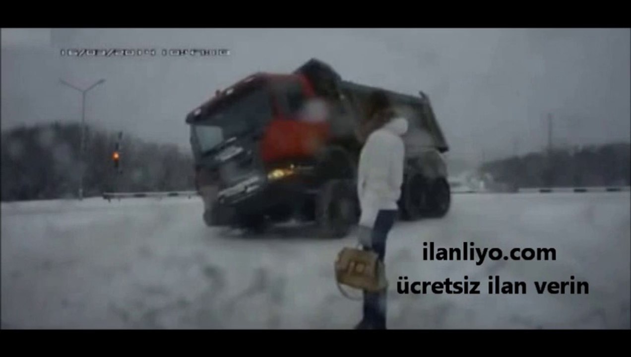 Kamyonu Deviren Kadın
