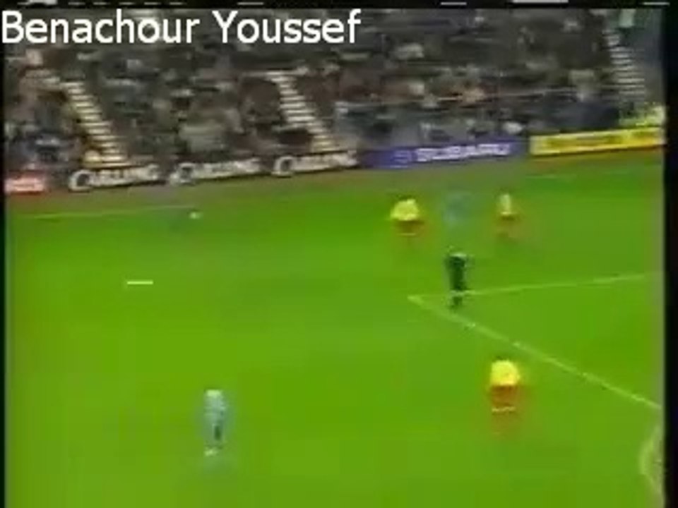 Mustapha Hadji vs Watford - Premier League - matchday 13 - 1999-2000