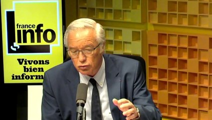 Remaniement : Valls n'est "pas le sauveur" mais "il est en situation"  (François Rebsamen)